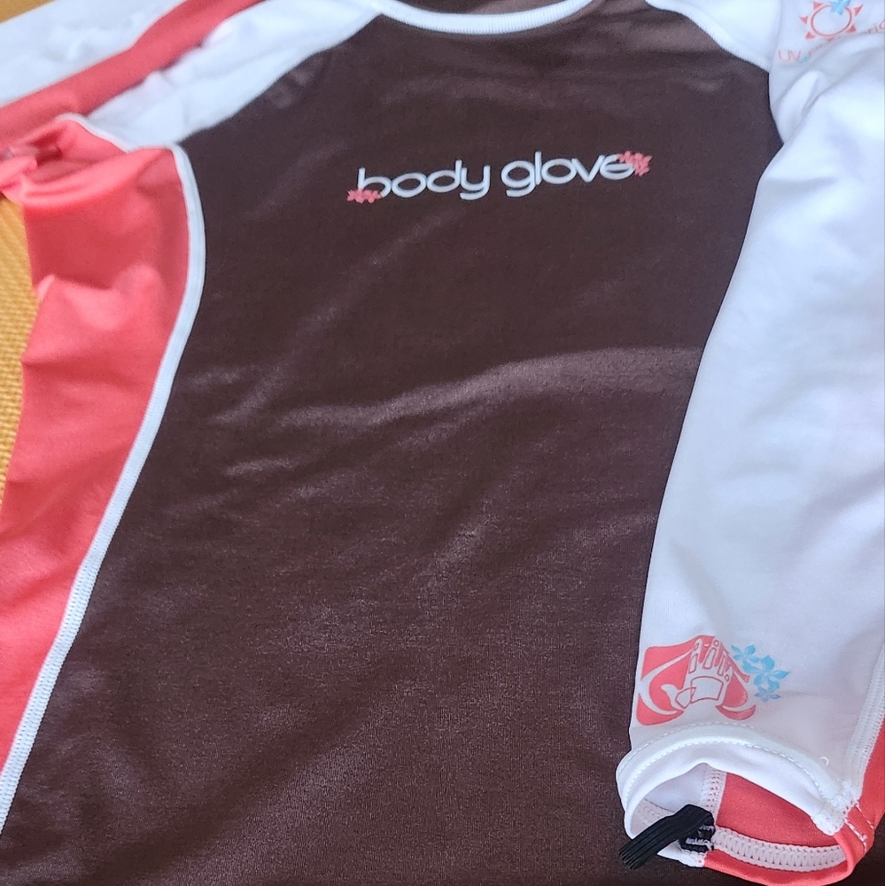 Body Glove Rash Guard - Picture 2 of 6